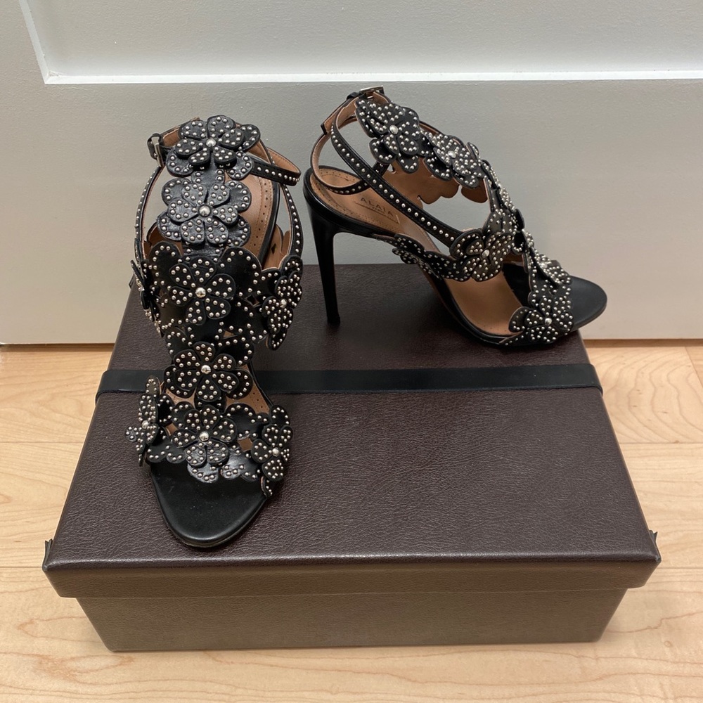 Size 8.5 alaia worn once